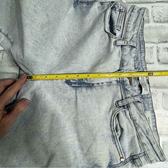 Judy Blue Faded Blue Denim Jeans size 13/31. Preowned. Slim fit. Acid washed. - Picture 10 of 12